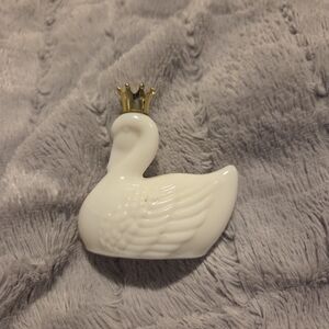 ⚫️3 For $25 🦢Vintage Avon Royal Swan Container🦢